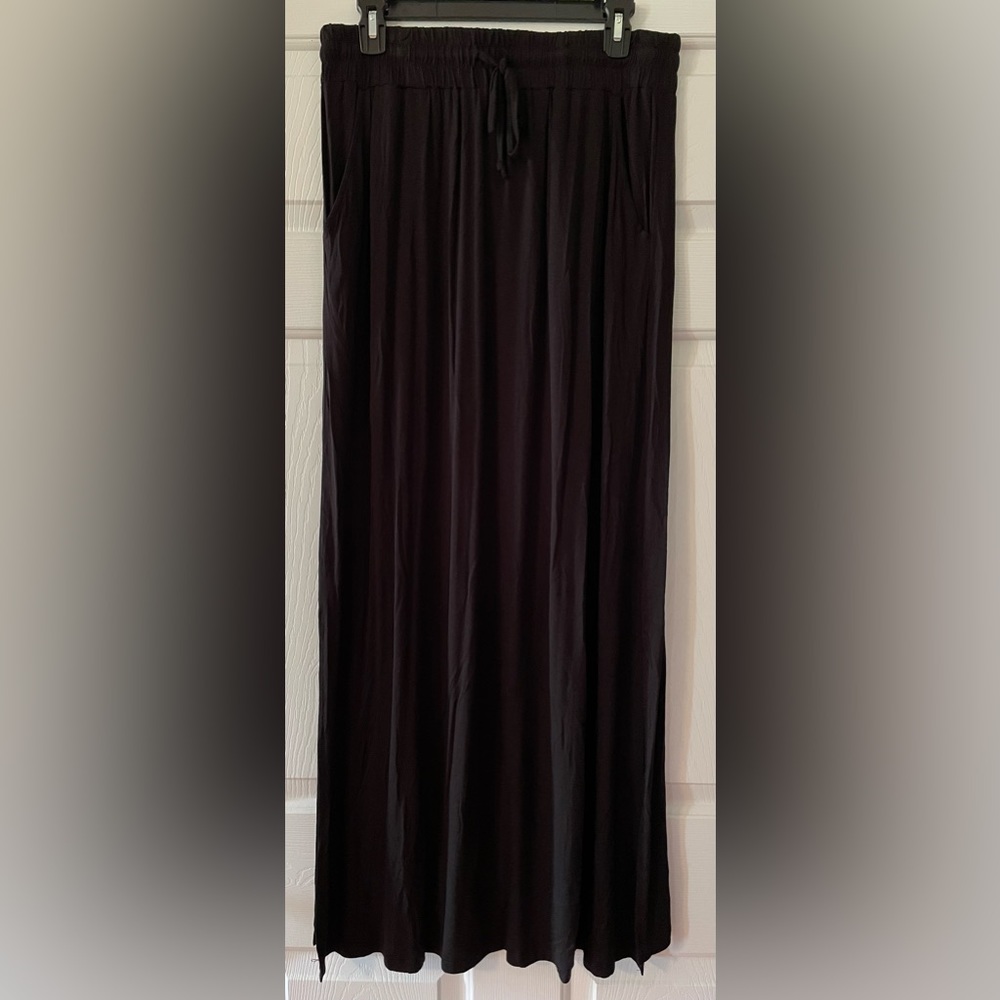 Design History Maxi Skirt Missy Medium
